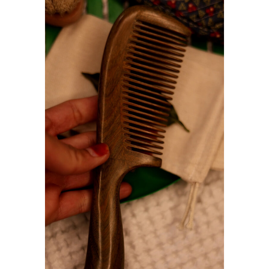 Pelesenk Ağacı Tarak – Yüksek Kalite & Doğanın Zarafeti