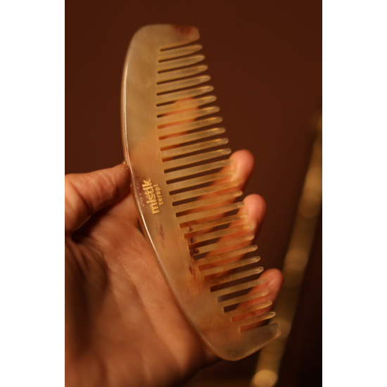 Mistik Terapi Sığır Boynuzu Tarak – Gelenekten Gelen Doğal Güzellik & Yüksek Kalite