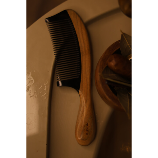 Pelesenk Saplı & Sığır Boynuz Dişli Ahşap Tarak